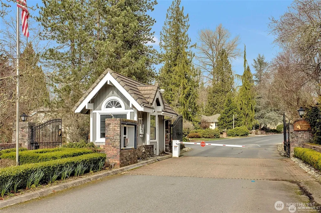 13935 209th Avenue NE Woodinville WA 98077