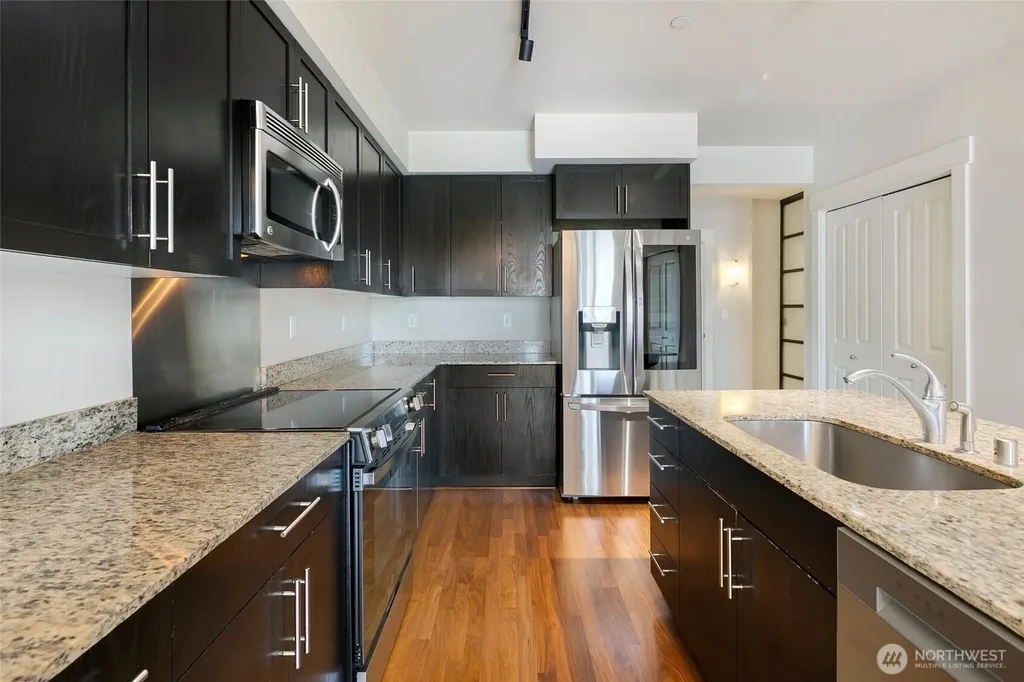 699 John Street Seattle WA 98109