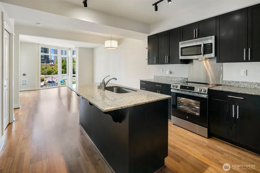 699 John Street Seattle WA 98109