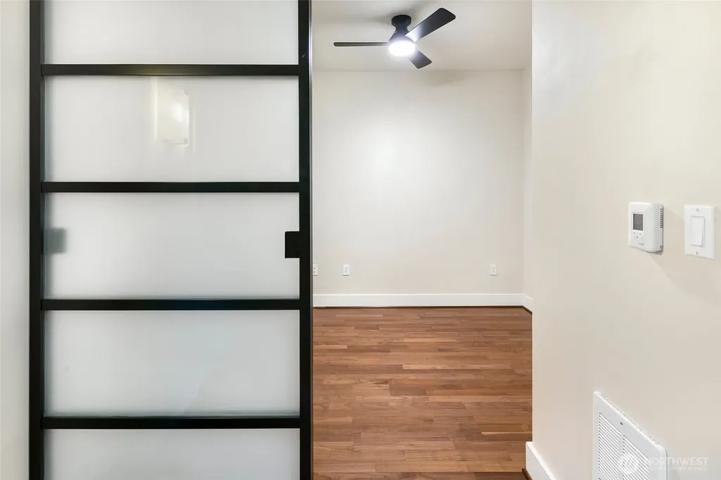 699 John Street Seattle WA 98109