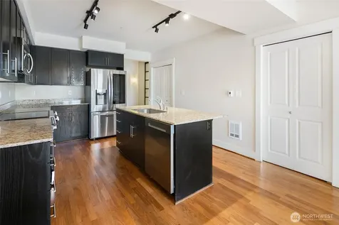 699 John Street Seattle WA 98109