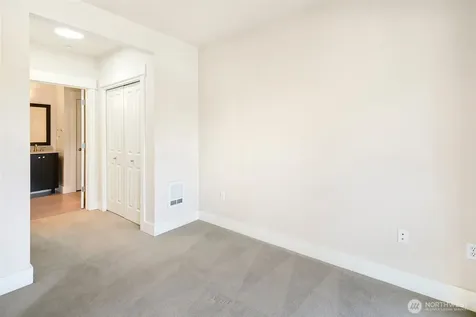 699 John Street Seattle WA 98109