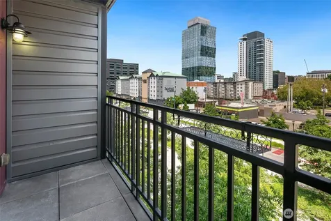 699 John Street Seattle WA 98109