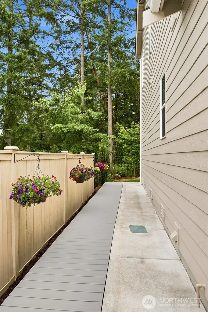 9339 Balata Court NE Lacey WA 98516
