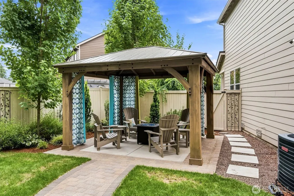 9339 Balata Court NE Lacey WA 98516