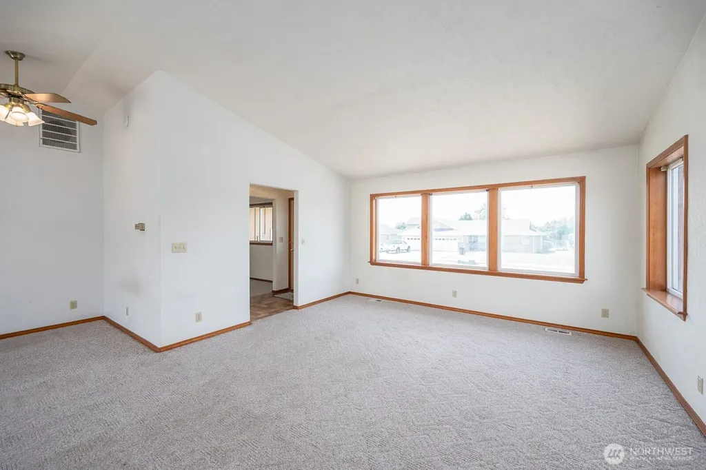 1539 S Bailey Moses Lake WA 98837