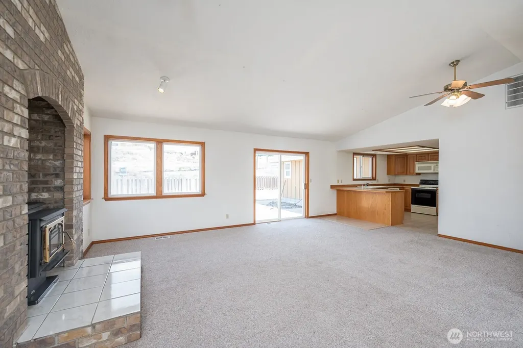 1539 S Bailey Moses Lake WA 98837