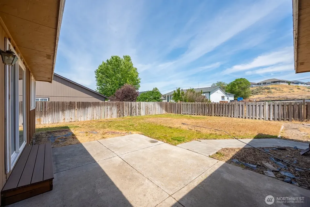 1539 S Bailey Moses Lake WA 98837