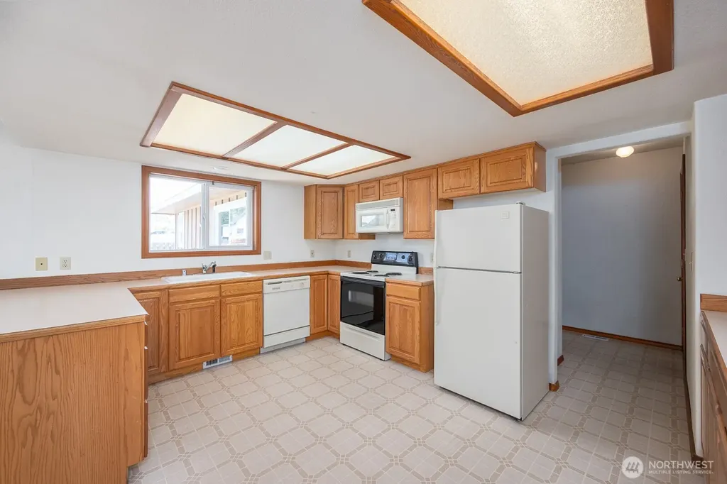1539 S Bailey Moses Lake WA 98837