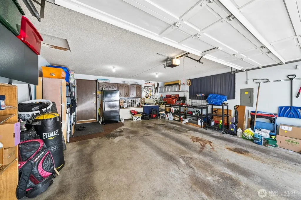 4201 7th Street SW Puyallup WA 98373