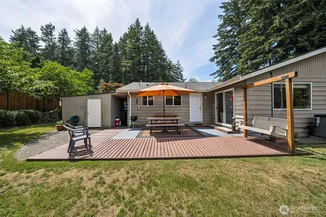 4201 7th Street SW Puyallup WA 98373