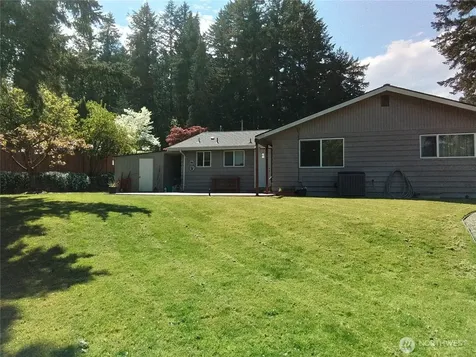 4201 7th Street SW Puyallup WA 98373