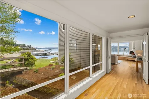 3418 W Lake Sammamish Parkway SE Bellevue WA 98008
