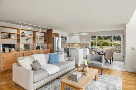 3418 W Lake Sammamish Parkway SE Bellevue WA 98008