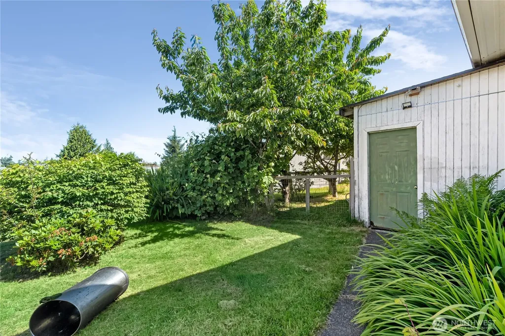 3 Meander Way Aberdeen WA 98520