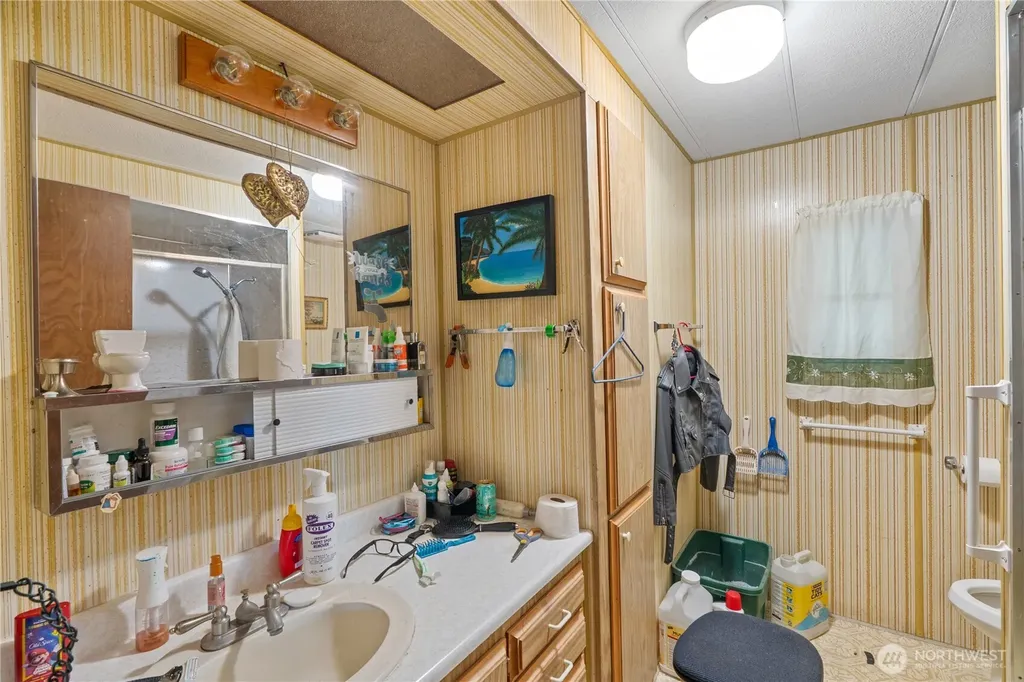 3 Meander Way Aberdeen WA 98520