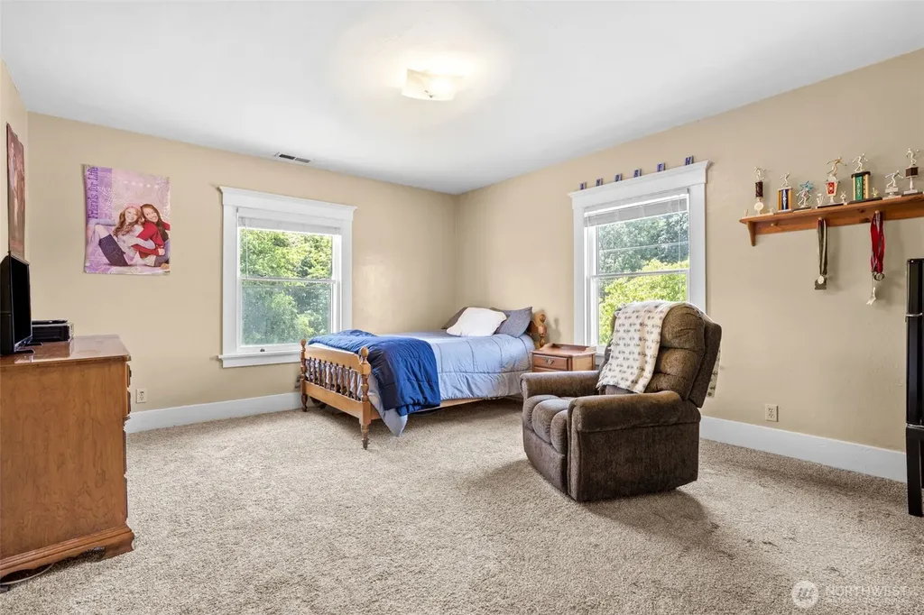 214 Bunker Creek Road Adna WA 98522