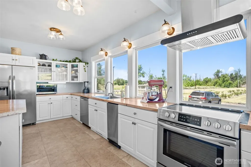 214 Bunker Creek Road Adna WA 98522