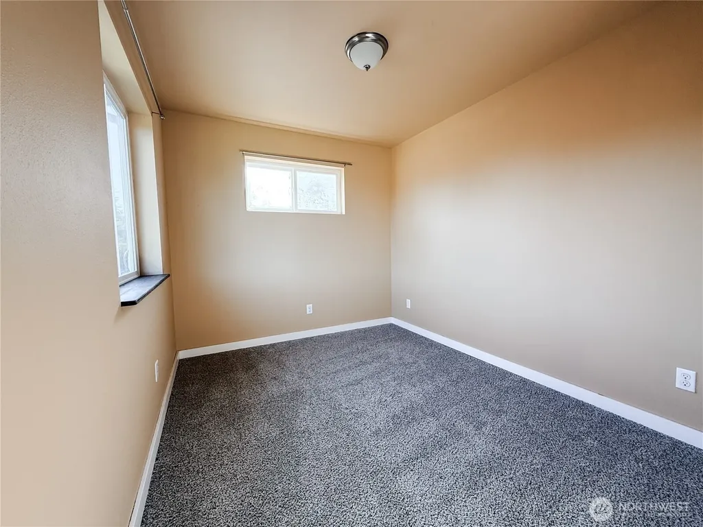 228 S 55th Street Tacoma WA 98408