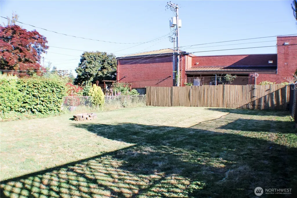 228 S 55th Street Tacoma WA 98408