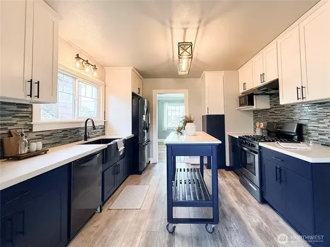 228 S 55th Street Tacoma WA 98408