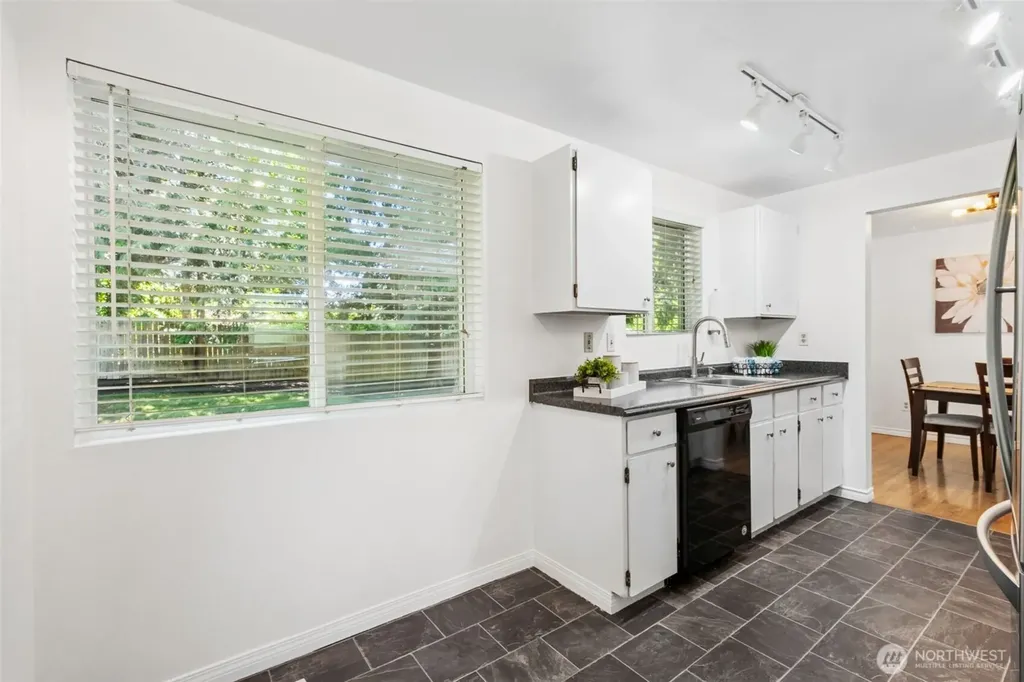 25328 151st Place SE Covington WA 98042