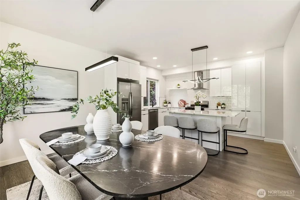 7511 Dumar Way SW Seattle WA 98106