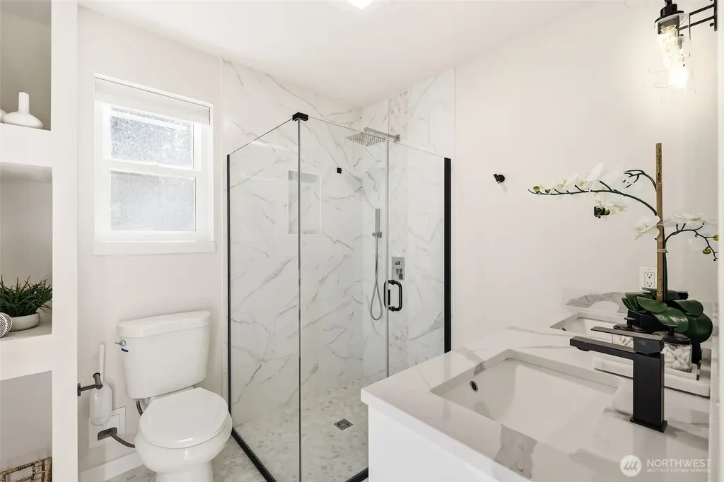 7511 Dumar Way SW Seattle WA 98106
