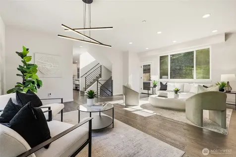7511 Dumar Way SW Seattle WA 98106