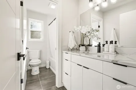 7511 Dumar Way SW Seattle WA 98106