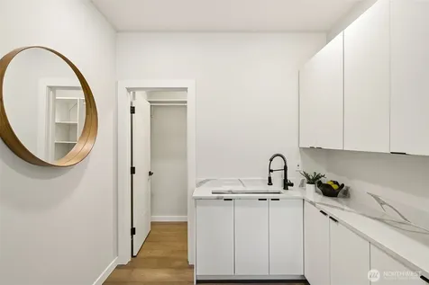 7511 Dumar Way SW Seattle WA 98106