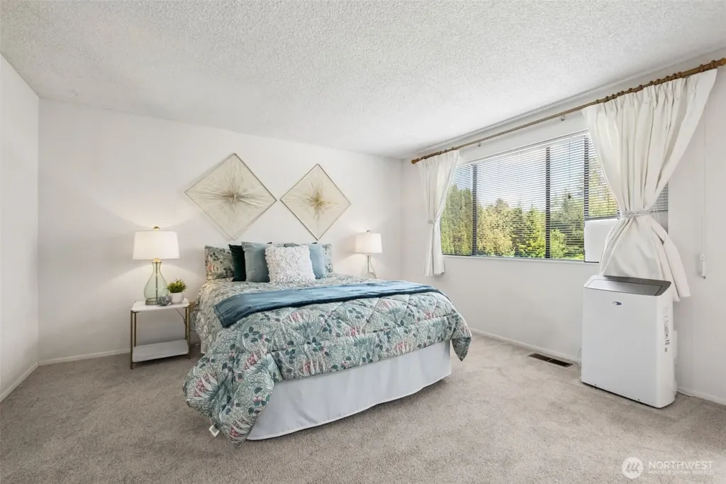 23812 138th Avenue SE Kent WA 98042
