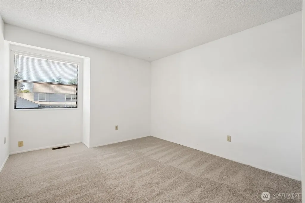 23812 138th Avenue SE Kent WA 98042