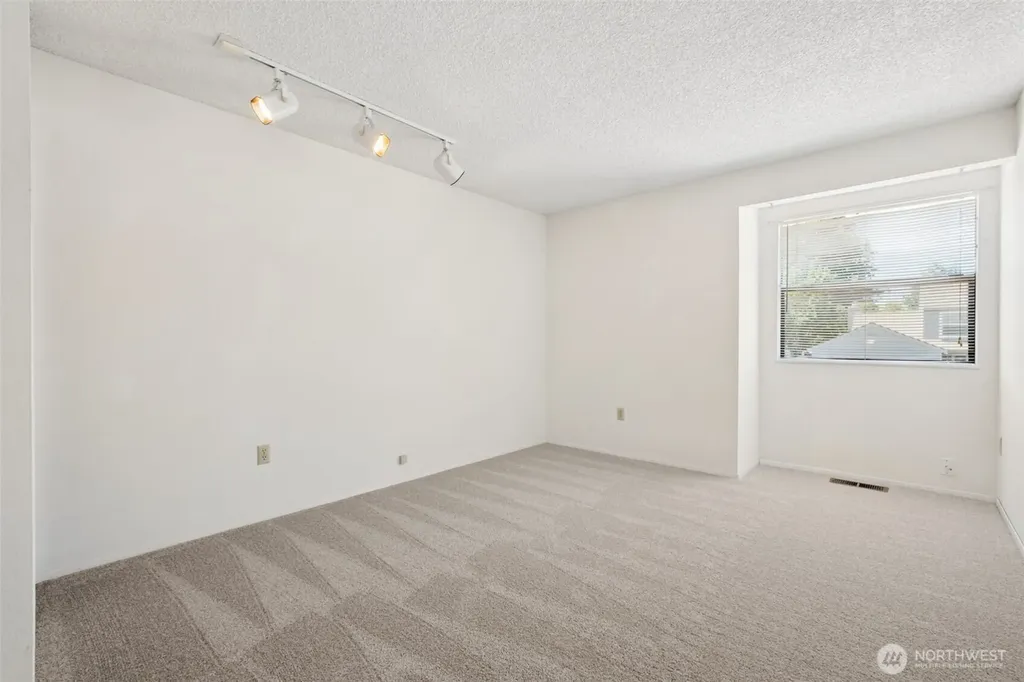 23812 138th Avenue SE Kent WA 98042