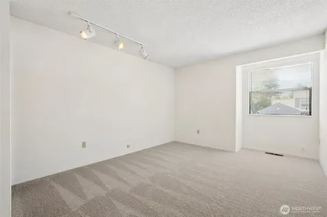 23812 138th Avenue SE Kent WA 98042