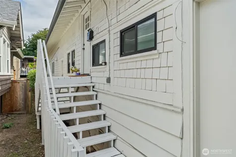 2102 N Oakes Street Tacoma WA 98406