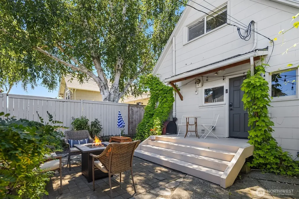 1911 Rucker Avenue Everett WA 98201