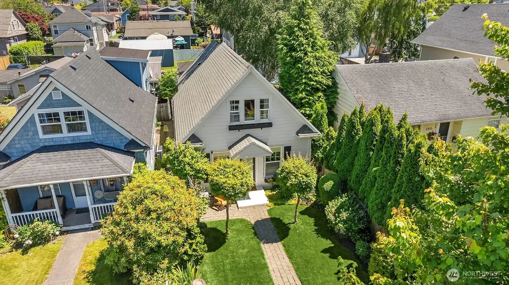 1911 Rucker Avenue Everett WA 98201