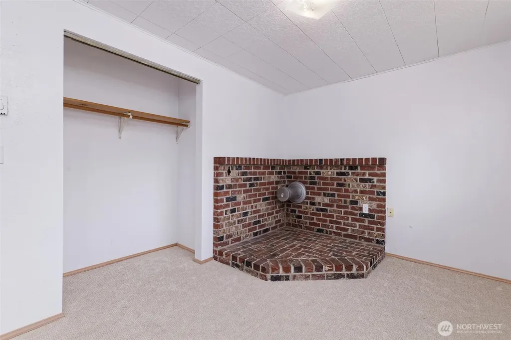 2064 Lake Boulevard Shelton WA 98584