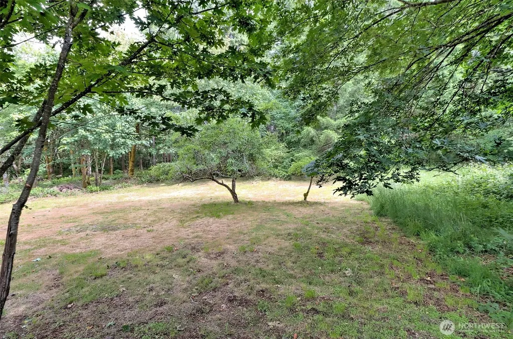 2064 Lake Boulevard Shelton WA 98584