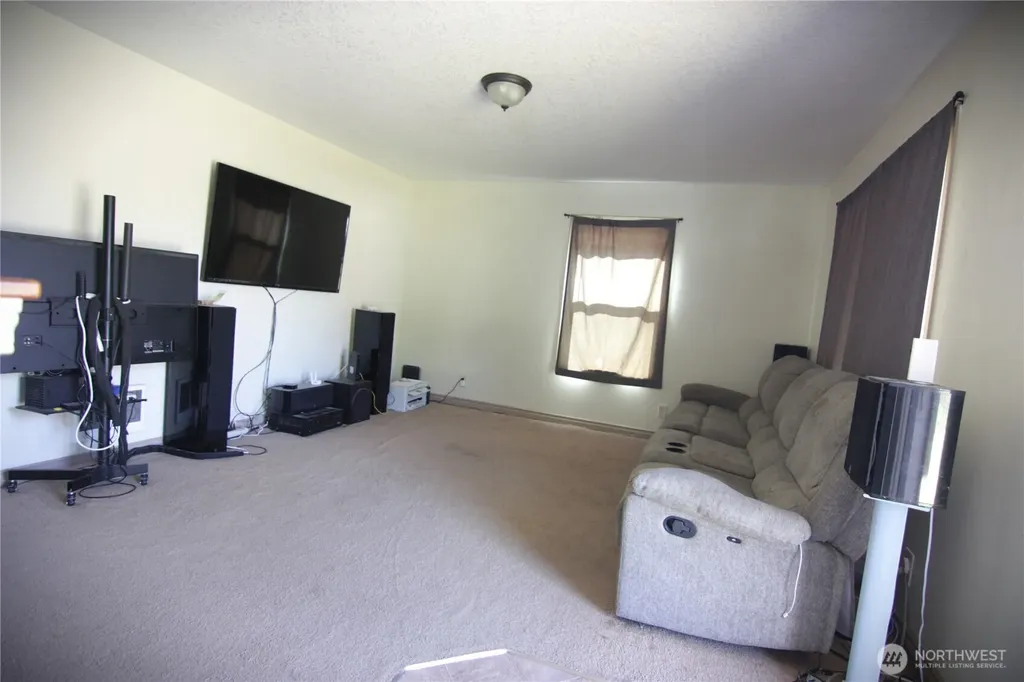 2949 Florida Street Longview WA 98632