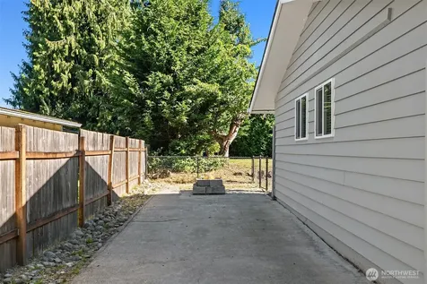 4910 NE 7th Street Renton WA 98059