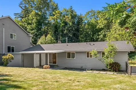 4910 NE 7th Street Renton WA 98059