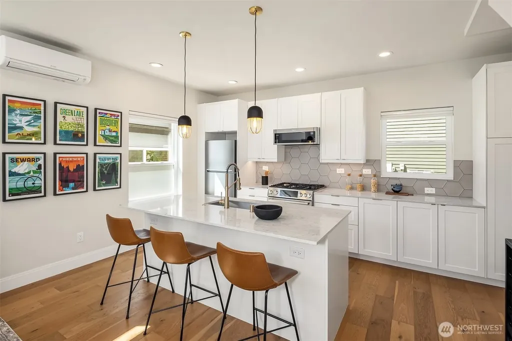 1802 38th Avenue Seattle WA 98122