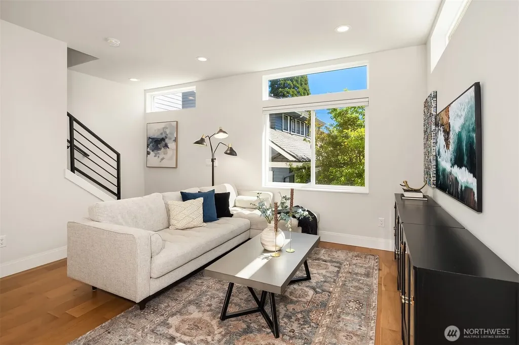 1802 38th Avenue Seattle WA 98122