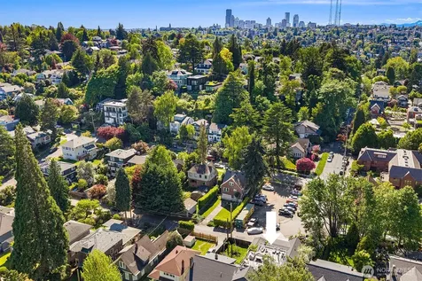 1802 38th Avenue Seattle WA 98122