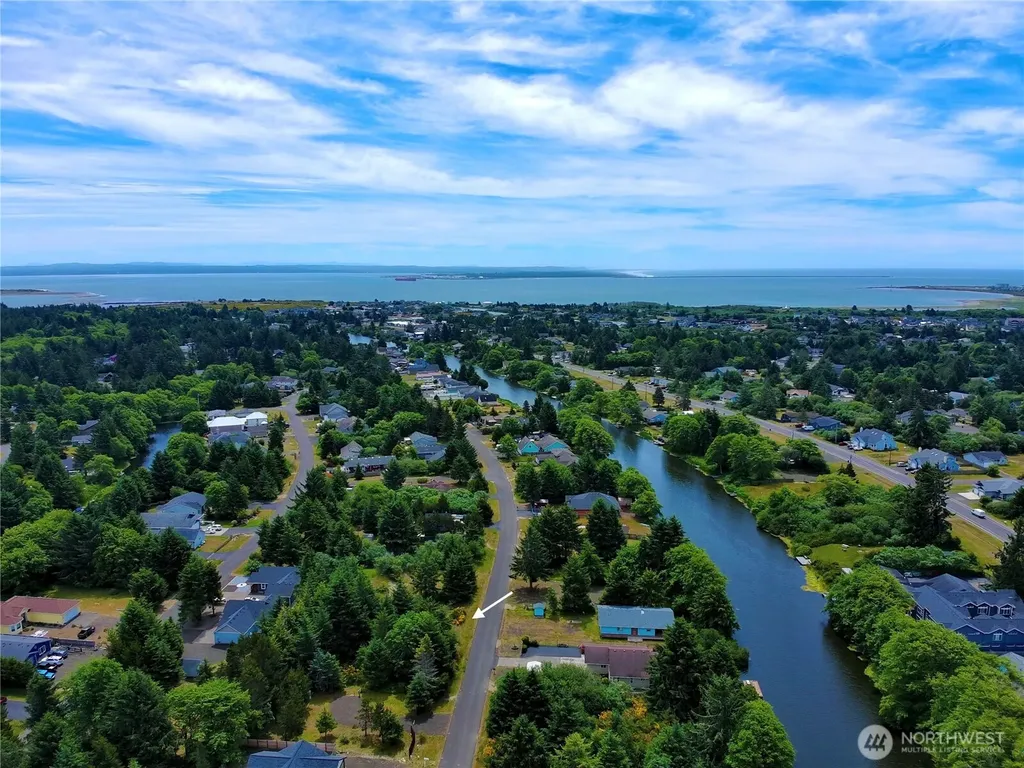 710 Island Circle SE Ocean Shores WA 98569