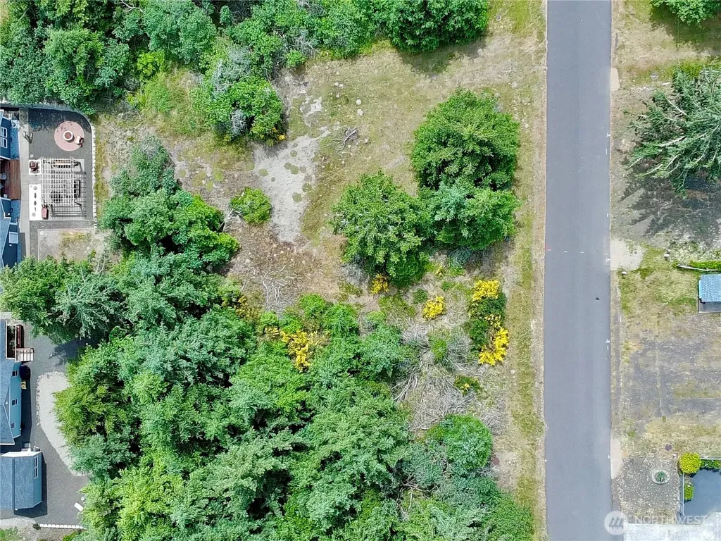 710 Island Circle SE Ocean Shores WA 98569