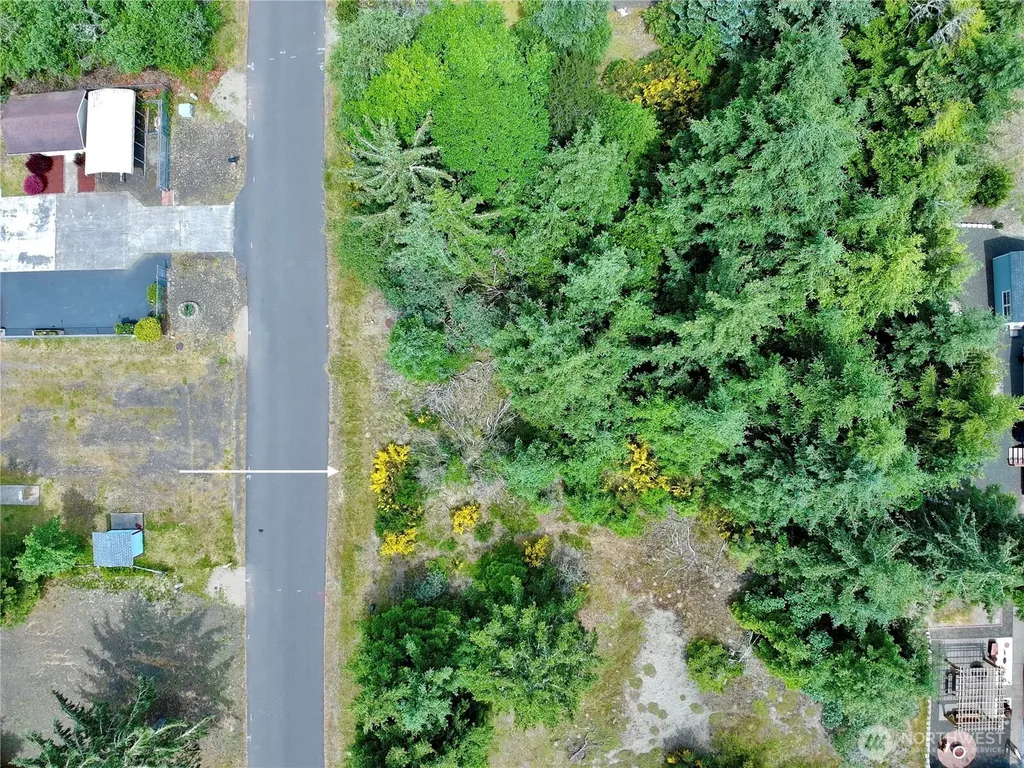 710 Island Circle SE Ocean Shores WA 98569