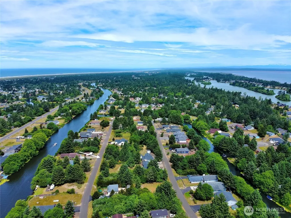 710 Island Circle SE Ocean Shores WA 98569